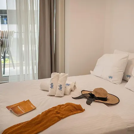 Chill O'clock In Odyssey Spa&pool * Mamaia